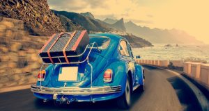 Autokoffer: Maßgeschneidert für die große Autoreise Nicht immer ist ein Autokoffer maßgeschneidert. Foto: Adobe / Mike Mareen