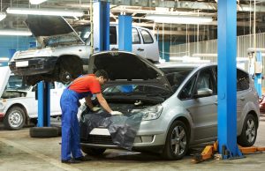 Automotor Grundlagen: So funktioniert der Antrieb Nicht nur Monteure sollten wissen, wie die Grundlagen beim Automotor sind. Foto: Adobe / Kadmy