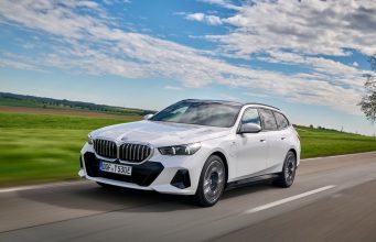 BMW Kombi: Dynamik und Vielseitigkeit vereint BMW Kombi 5 Touring. Foto: BMW