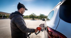 E10 getankt? Wehe, wenn das Auto keinen Biosprit verträgt Wehe, man hat E10 getankt. Foto: Ocean23