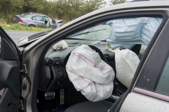 Unfall passiert: Womöglich kann eine Gap-Versicherung beim Leasing helfen. Foto: Adobe / benjaminnolte