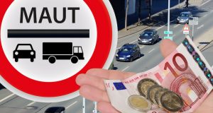 Maut im Ausland: Diese Informationen brauchen Sie! Für die Mautgebühren braucht man ausreichend Kleingeld. Foto: Adobe / SZ-Designs