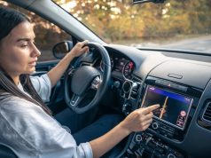 Navigationsgeräte im Test: Worauf man beim Kauf achten muss Bei allen Navigationsgeräten im Test findet man sich schnell zurecht. Foto: Adobe / puhimec