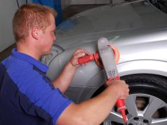 Poliermaschine fürs Auto: Was Sie wissen müssen Mit der richtigen Poliermaschine wird der Autolack perfekt und schön. Foto: Adobe / Kitty