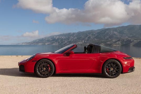 Porsche mieten: So funktioniert es unkompliziert Jeder Autofahrer kann einen Porsche mieten. Foto: Porsche