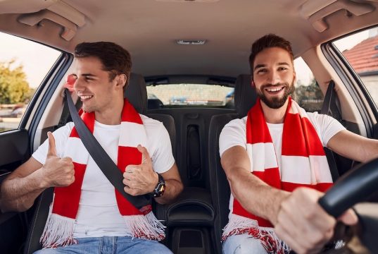 Der ultimative Roadtrip für Fußballfans – in ganz Deutschland Roadtrip von Fußballfans: Mit dem Auto zu den Stadien. Foto: Ocean23