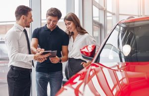 Schritt-für-Schritt-Anleitung: Wie man ein Auto mieten kann Man kann heutzutage ohne Probleme ein Auto mieten. Foto: Adobe / kegfire