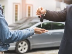 Autovermietung: Kosten geringer als erwartet Was eine Autovermietung kosten kann, sollte man vorher wissen. Foto: Adobe / Pormezz