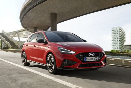Der Hyundai Kombi i30: Familienauto mit gutem Preis-Leistungs-Verhältnis Mit dem Hyundai Kombi i30 N kann man sich sehen lassen. Foto: Hyundai