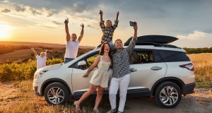 Kombis in der Zulassungsstatistik stark vertreten Wieder einer mehr in der Zulassungsstatistik: Diese Familie freut sich über ihr neues Auto. Foto: Ocean23