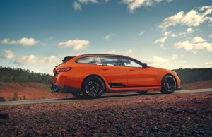 Der neue BMW M5 Touring: Wie ein Kombi-Sportwagen Der BMW M5 Touring begeistert mit seiner Erscheinung. Foto: BMW