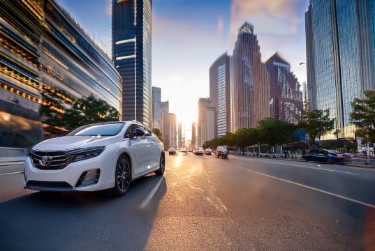 Parken im Halteverbot: Welche Strafen drohen? Parken im Halteverbot kostet. Foto: Ocean23