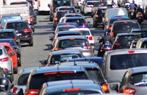Die besten Staumelder: Wo in Deutschland Staus drohen Staumelder helfen, einen Stau auf der Autobahn zu vermeiden. Foto: Adobe / annacovic
