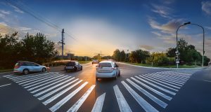 Vorfahrt missachtet: Das ist kein Kavaliersdelikt Vorfahrt missachtet? Man muss immer wissen, wer zuerst losfahren darf. Foto: Ocean23