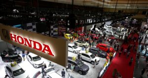 Honda Ersatzteile: Was Fahrer wissen müssen, bevor sie eine Bestellung aufgeben Foto: Toto Santiko Budi / Shutterstock