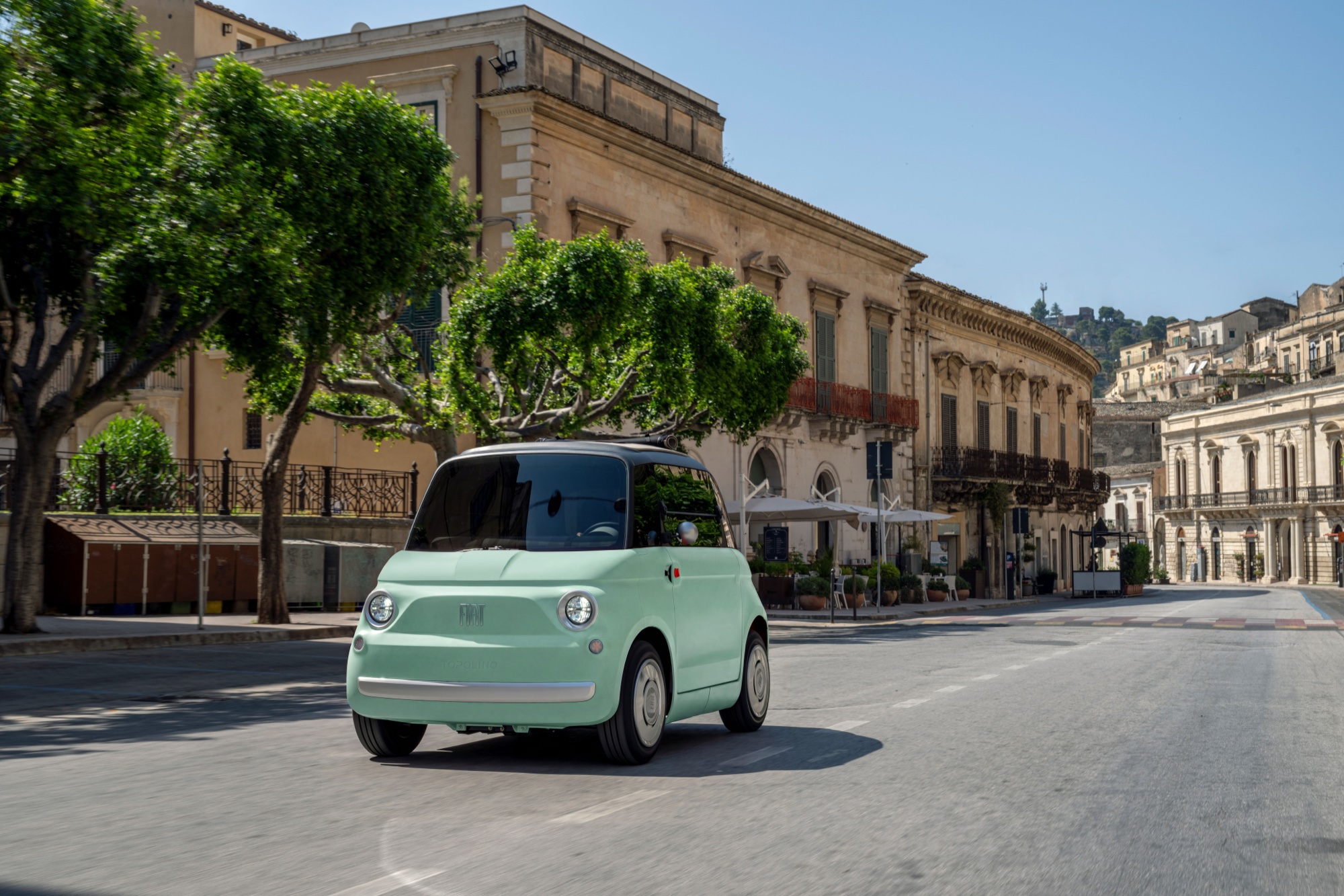 Fiat Topolino Dolcevita: Das Leichtkraftfahrzeug gibt es jetzt mit Stoffverdeck