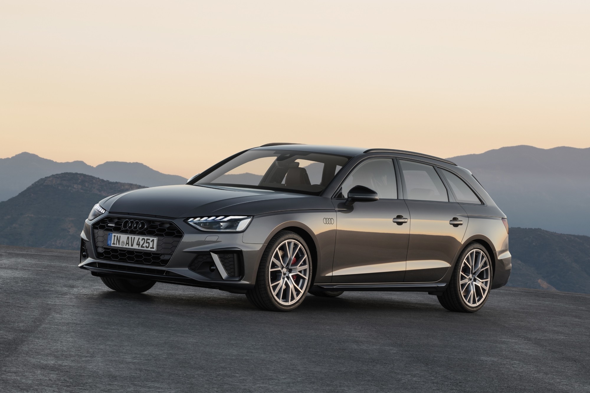Audi A4 Avant gebraucht: B8 oder B9?