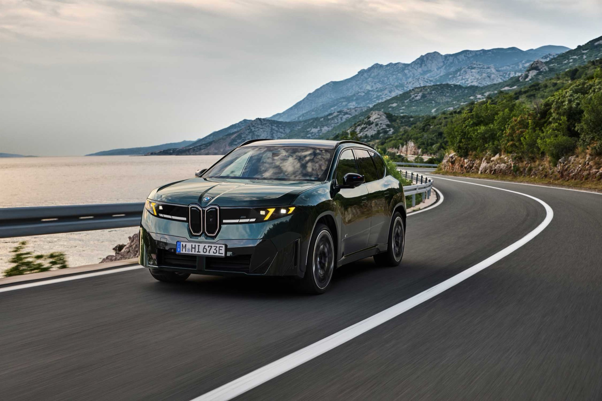 BMW iX3 M60 xDrive: 612 PS und bis zu 754 Kilometer Reichweite